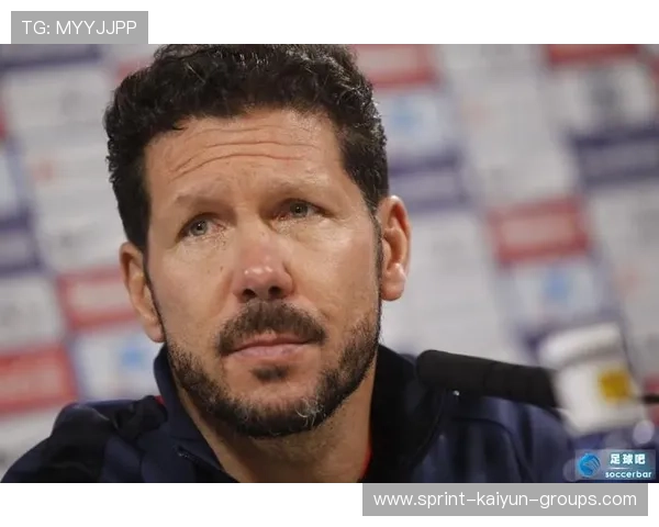 中路突破分球造点并亲自主罚命中：足球场上的华丽瞬间